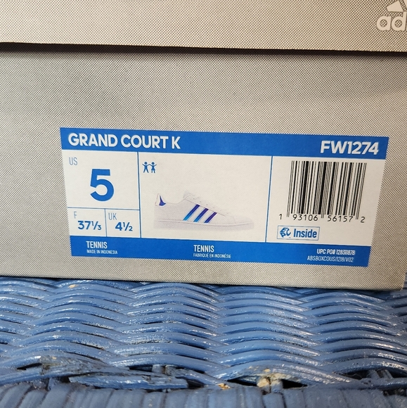 ADIDAS GRAND COURT 2.0 SUSTAINABLE SNEAKERS Size 6.5 women, 5 youth - Picture 3 of 8